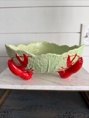 Vintage Carlton Ware England Cabbage and Lobster Serving Bowl